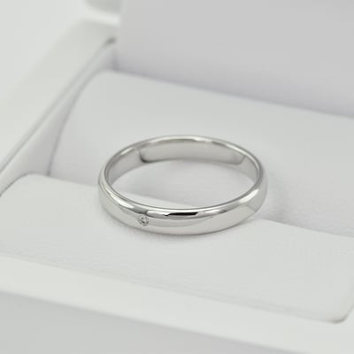 Zlatý prsteň s diamantom