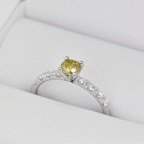 Zásnubný prsteň so žltým diamantom Mae
