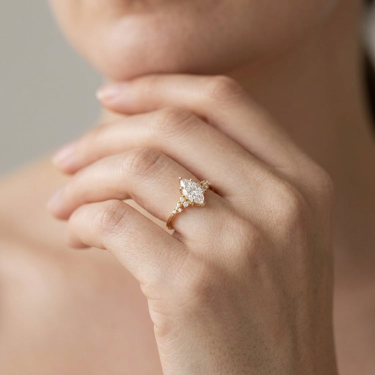 Zásnubný prsteň s diamantmi Joanna 170746