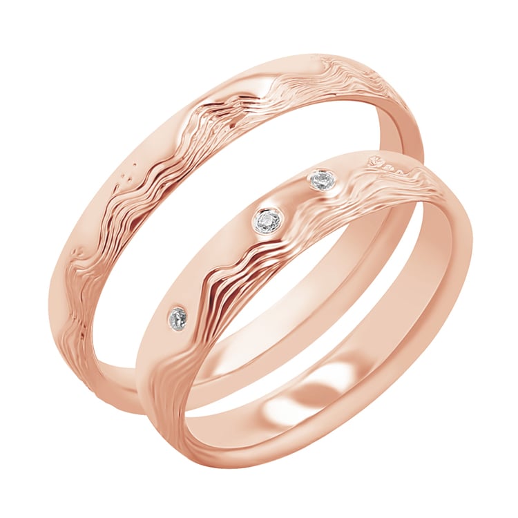 Svadobné obrúčky s ručnou rytinou vĺn a diamantmi Eloise 117252