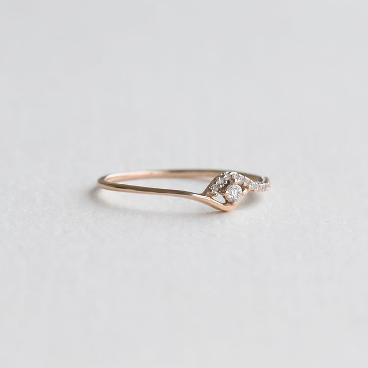 Strieborný romantický prsteň s lab-grown diamantmi Laurena 104566