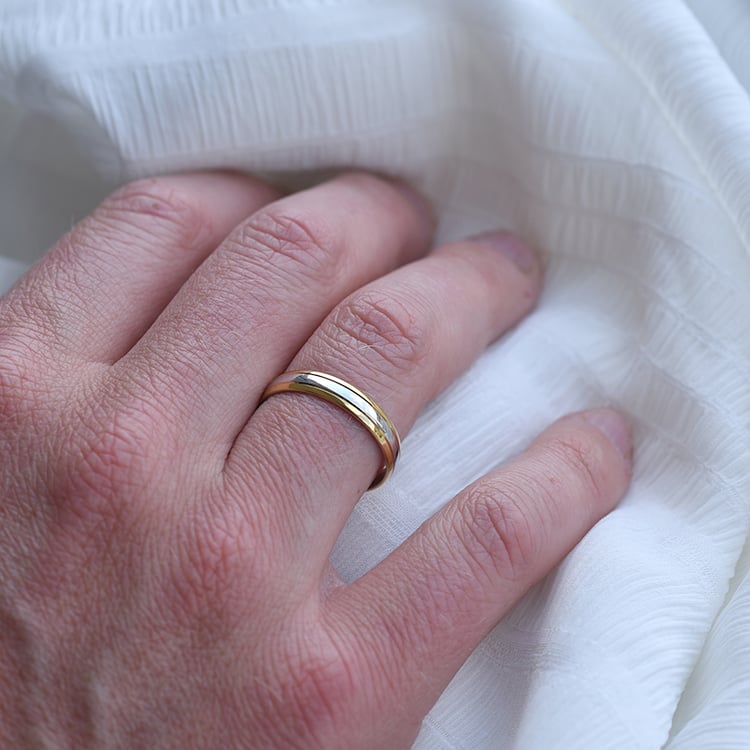 Pánsky snubný prsteň 64313