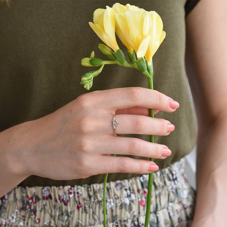 Zlatý prsteň so salt and pepper diamantom 82467