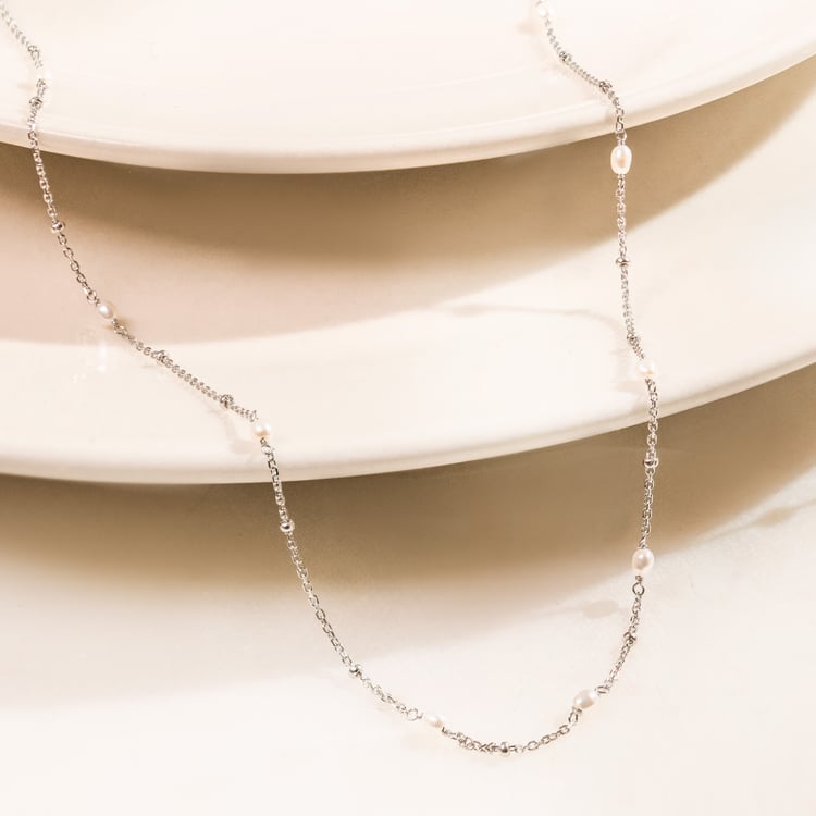 Strieborný náhrdelník s perlami Marcye 164622