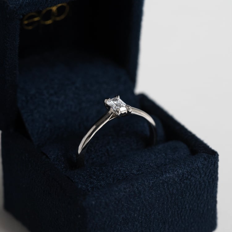 Zásnubný prsteň s emerald diamantom Berlana 144569