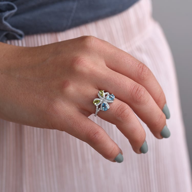 Strieborný prsteň v tvare motýľa 65389