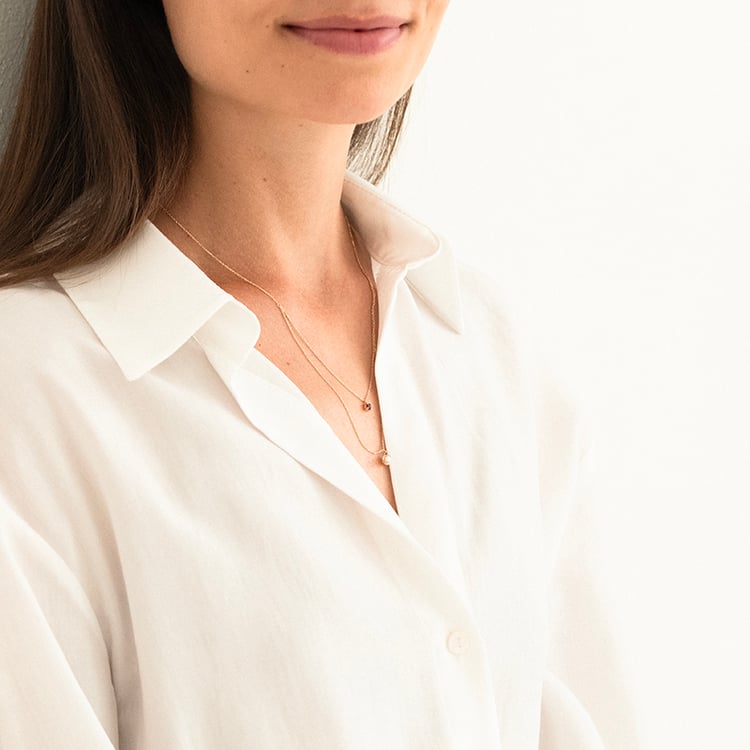 Zlatý náhrdelník s perlou a rubínom Auburn 143207