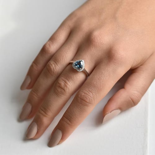 Zlatý prsteň s topasovým srdcom a diamantmi Cecile