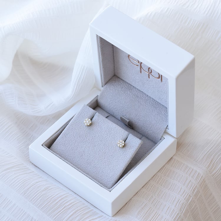 Zlaté náušnice s diamantmi 109274