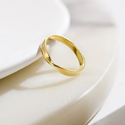 Dámsky vykrojený prsteň Lazane