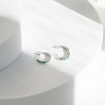 Kruhové náušnice so smaragdmi Carolin