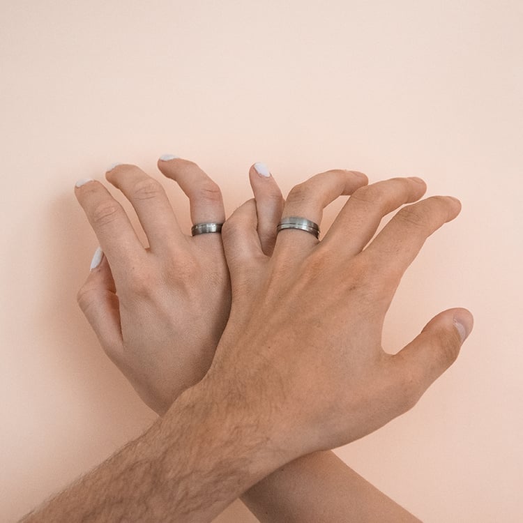 Titanové snubné prstene s diamantmi Otto 107527