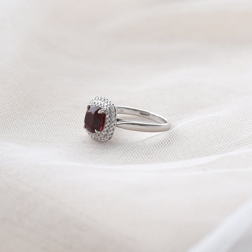 Luxusný zlatý prsteň so spinelom a diamantmi Charmaine