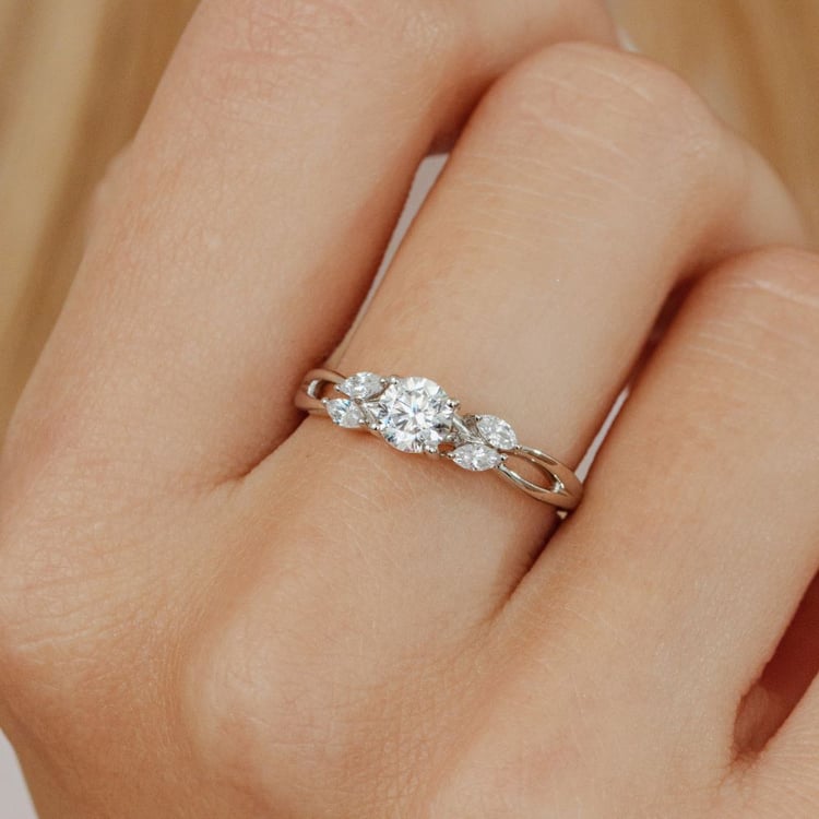 Zásnubný prsteň zo zlata s 0.32ct IGI certifikovaným lab-grown diamantom Halym 166133