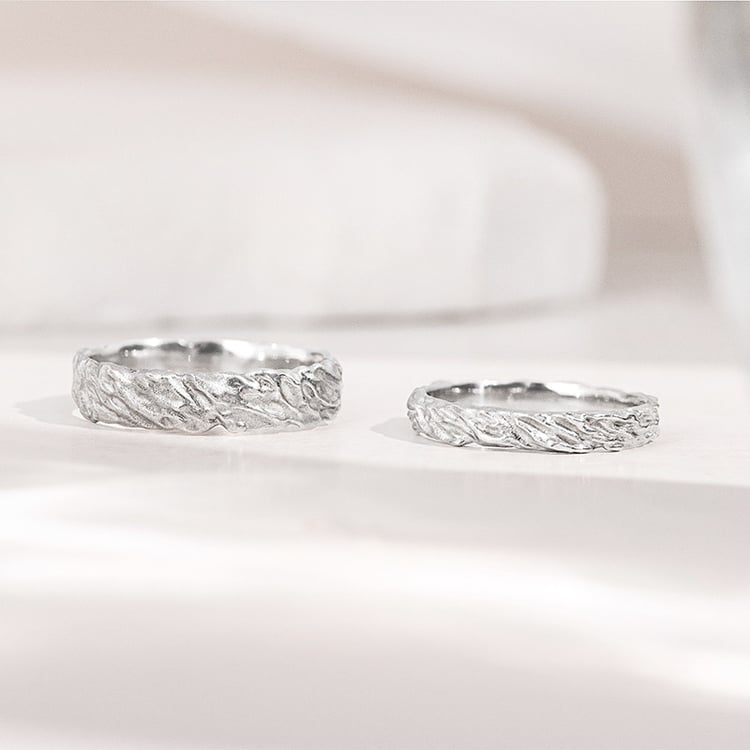 Zlaté svadobné obrúčky s nerovným povrchom Zena 155662