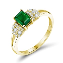 Zlatý prsteň s emerald smaragdom a diamantmi Lucan