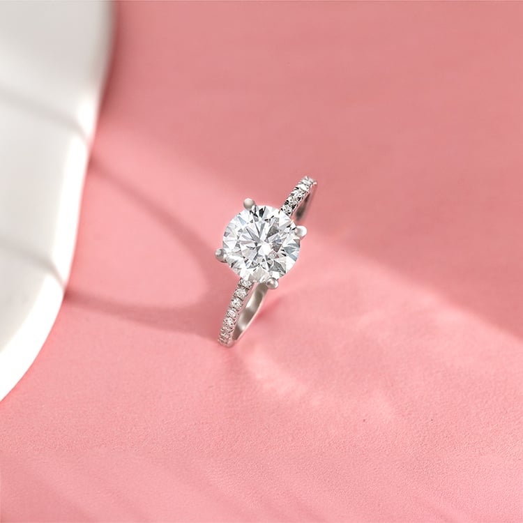 Zásnubný prsteň s diamantmi Prisha 149651