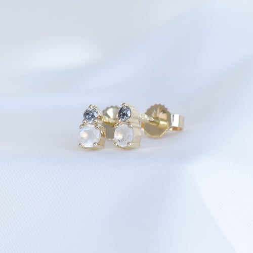 Náušnice s mesačnými kameňmi a salt and pepper diamantmi Kolton