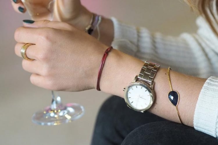 Strieborný pozlátený náramok so zafírom Laina 7168