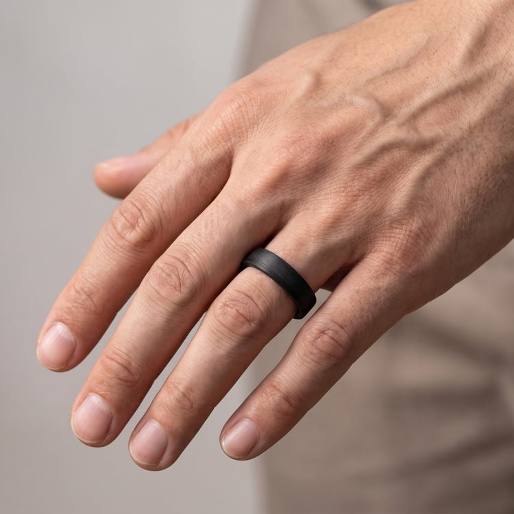 Mierne zaoblený prsteň z karbónu Sammu 166769