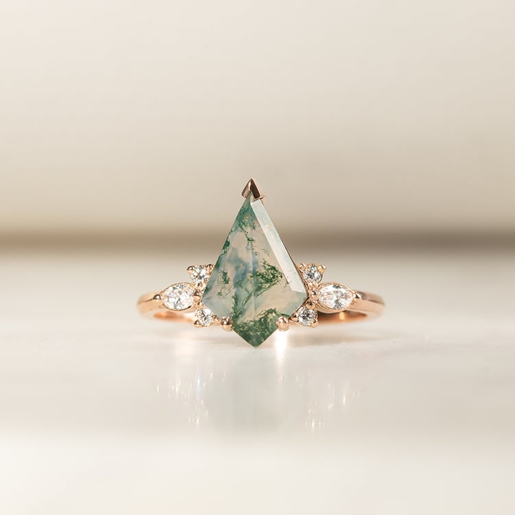 Okúzľujúci prsteň s machovým achátom Isabela 135142