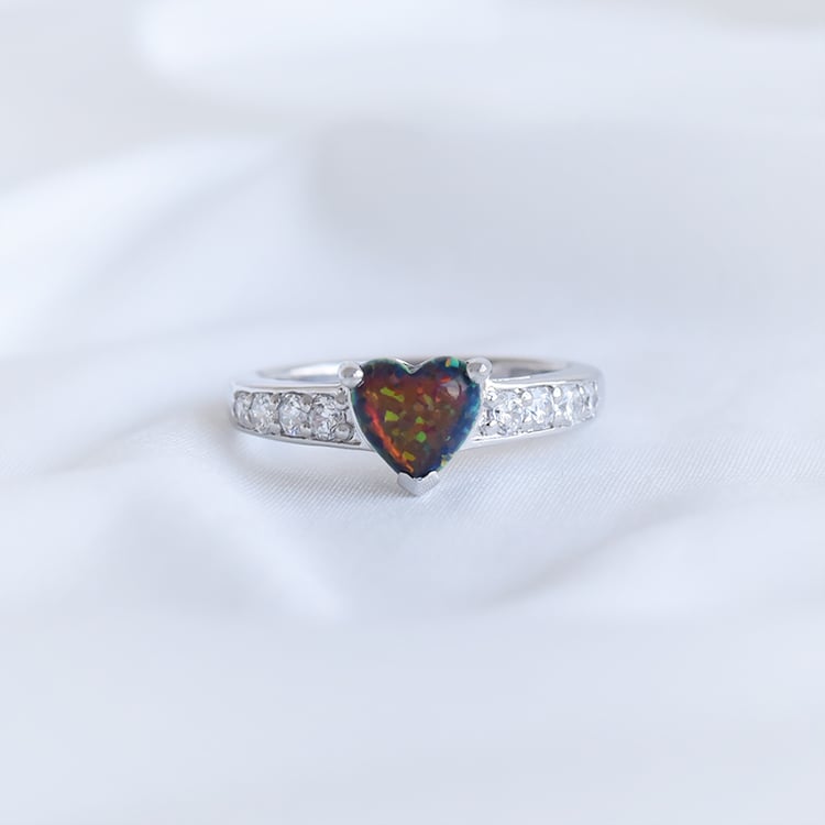 Strieborný prsteň 93588