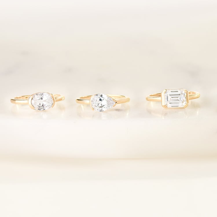 Zlatý prsteň s half-bezel lab-grown pear diamantom Timarete 164169