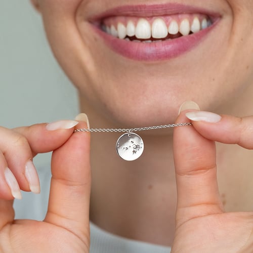 Zlatý prívesok so súhvezdím a diamantom Meri